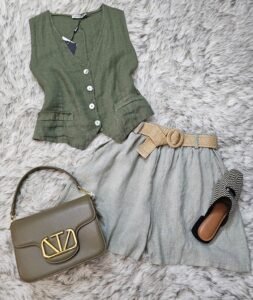 short lino unitalla con cinto