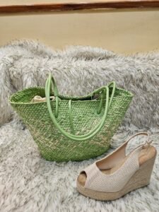 Cartera rafia y plataformas