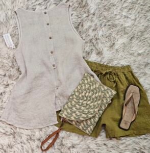 chort lino 35 usd unitalla 

blusa lino 45 usd unitalla